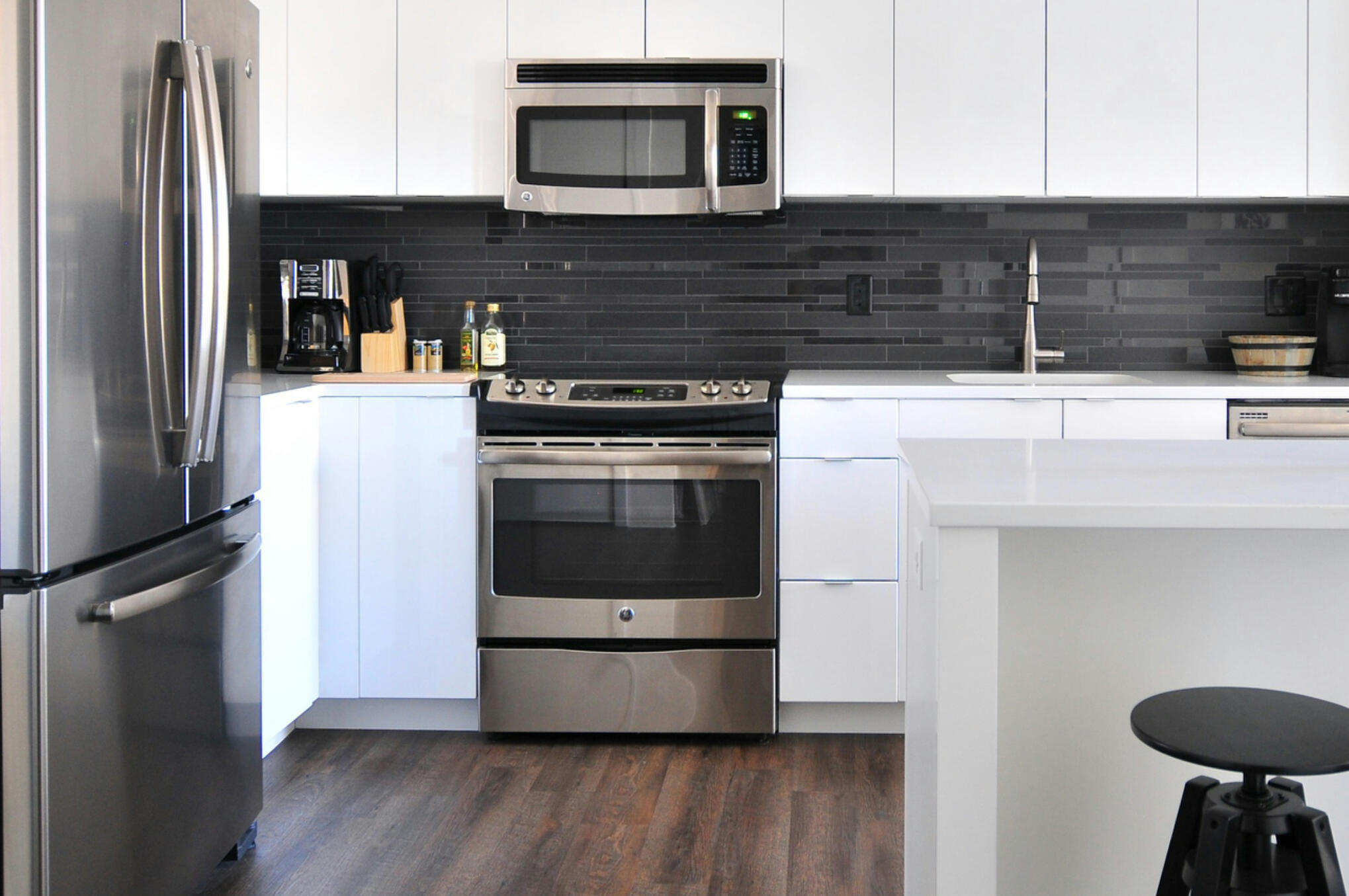 Cleaning business software comparison Comparison of software tools used by cleaning businesses